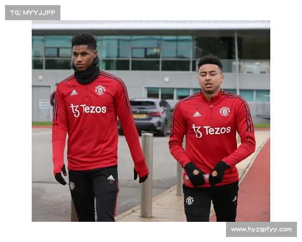 林加德晒获亚马尔与拉什福德球衣笑称收获颇丰表达满满自豪感